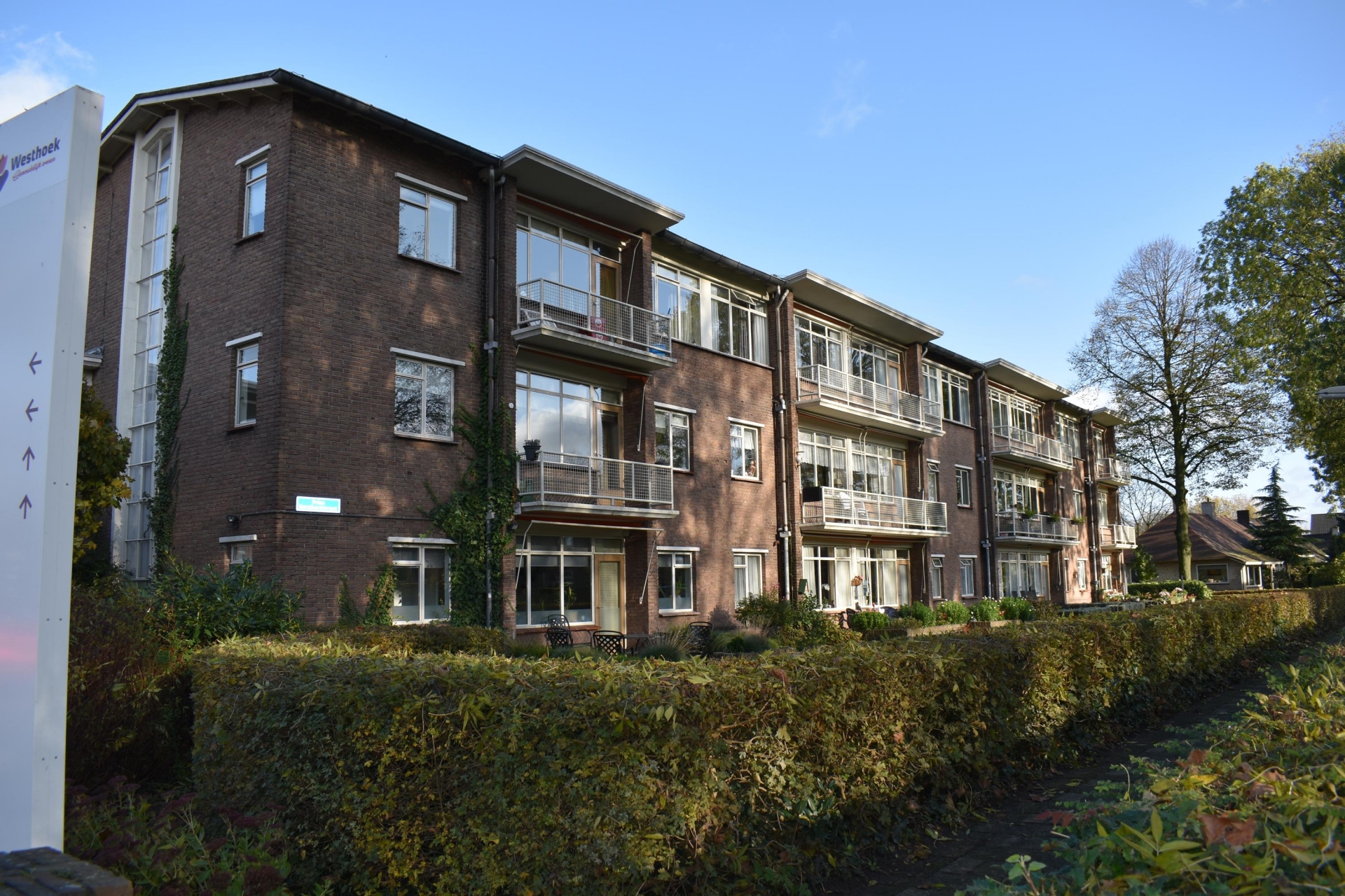 free-sector-houses for rent on Prins Bernhardstraat 1 F276